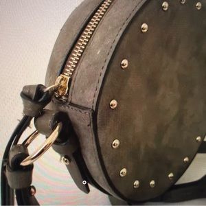 GAP NWOT Canteen Crossbody Bag in Olive Green.